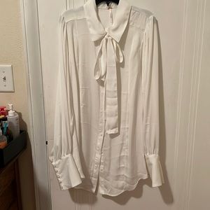 Beautiful free people blouse size medium never worn